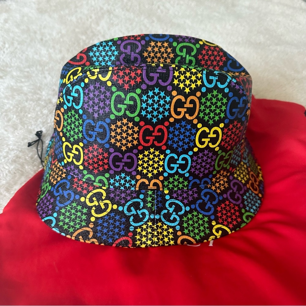 NWT UNISEX Gucci PSYCHEDELIC Black Coated Canvas Fedora GG Star Print Hat - Picture 4 of 10